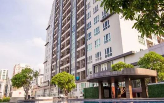 15 Sukhumvit Residences