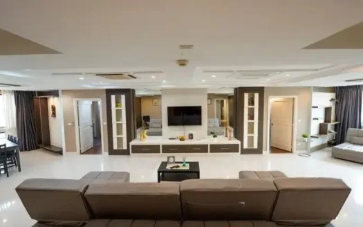 Spacious 3-Bedroom Condo at President Park Sukhumvit 24