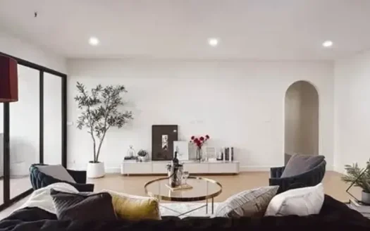 For sale 3 bedrooms condo in Watthana, Bangkok