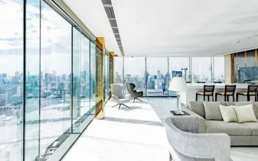 Luxurious 3BR Condo at Q1 Sukhumvit near BTS Nana