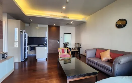 Luxury 2-Bedroom Condo at Quattro by Sansiri, Watthana