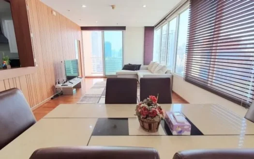 3-Bedroom Condo at Siri Residence, Khlong Toei, Bangkok
