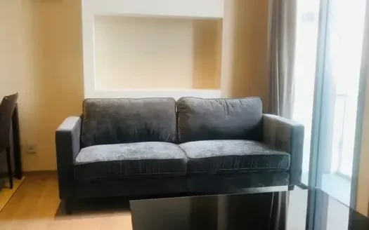 High-Floor 1-Bedroom Luxury Condo at The ESSE Asoke