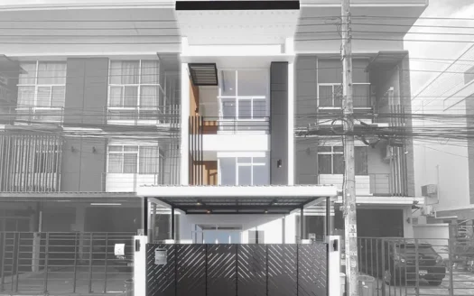 For sale 4 bedrooms condo in Lat Phrao, Bangkok – Unit ID: HR-010