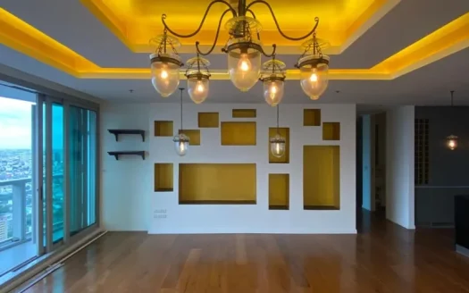 3-Bedroom High-Floor Luxury Condo at The River by Raimon Land