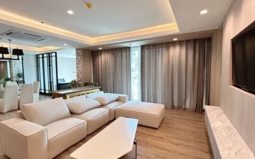 4-BR Condo at Belgravia Residences near BTS Thong Lor