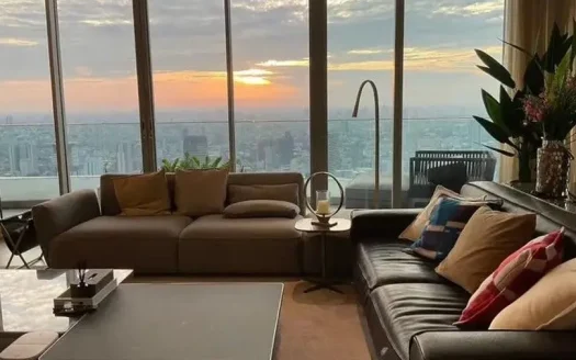 High-Floor 4BR Luxury Condo at Magnolias Ratchadamri Boulevard