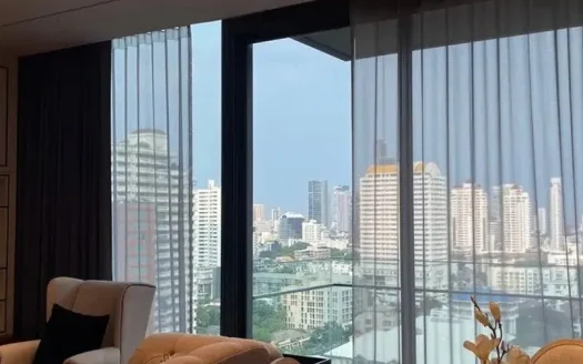 Luxurious 2-Bedroom Condo at MARQUE Sukhumvit, Khlong Toei