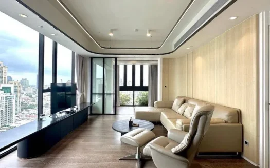 Pet-Friendly 3-Bedroom Condo at MUNIQ Sukhumvit 23