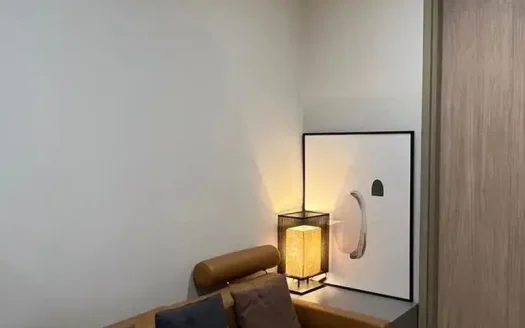 1 Bed Condo at Noble Ploenchit near BTS Phloen Chit