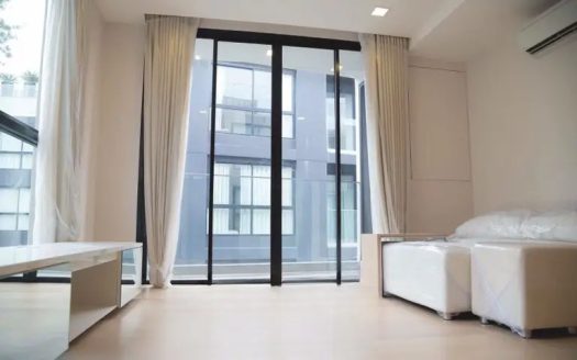 2 Bedroom Condo at LIV@49 near BTS Thong Lo