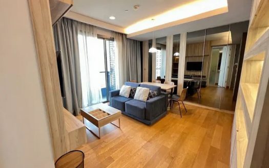 Modern 2 Bedroom Condo at The Lumpini 24, Khlong Toei