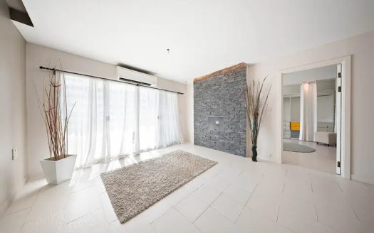 3 Bedroom Condo at Grand Heritage Thonglor