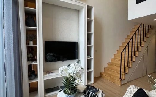 Modern 1-Bedroom Condo at MARU Ekkamai 2