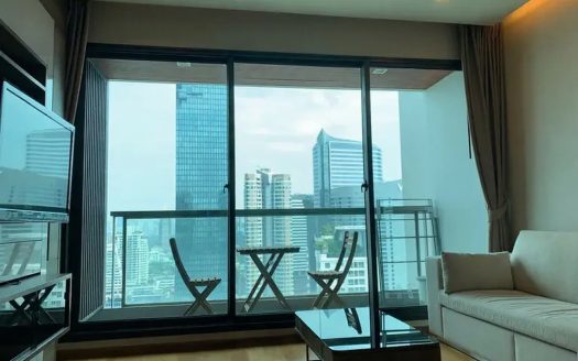 High-Floor 1-Bedroom Condo at The Address Sathorn