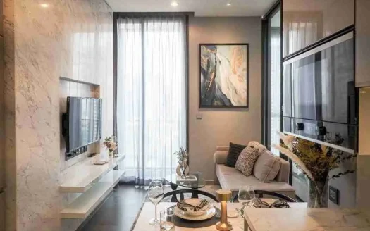 Luxury 1 Bedroom Condo at The Esse at Singha Complex