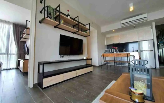 2 Bedroom Condo at The Lofts Ekkamai