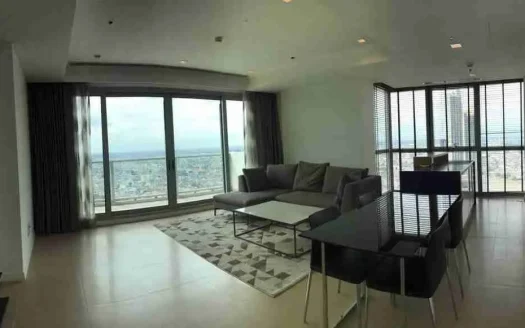 2-Bedroom High-Floor Condo at The River by Raimon Land