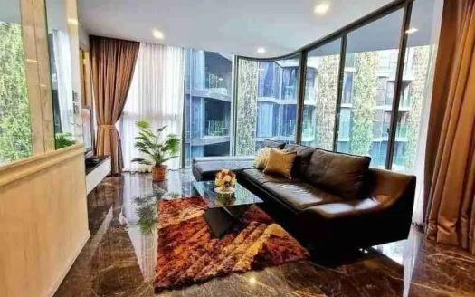 3 Bedroom Luxury Condo at Ashton Residence 41