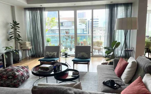 For rent and for sale 4 bedrooms condo in Khlong Toei, Bangkok