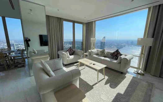 Luxurious 2-Bedroom Riverside Condo at Four Seasons Private Residences