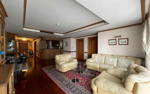 Spacious 2-Bedroom Condo for Sale at Las Colinas, Asoke