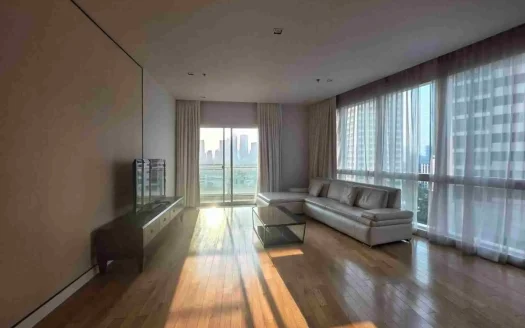 Hot Deal 3 Bedroom at Millennium Residence in Asoke for Sale