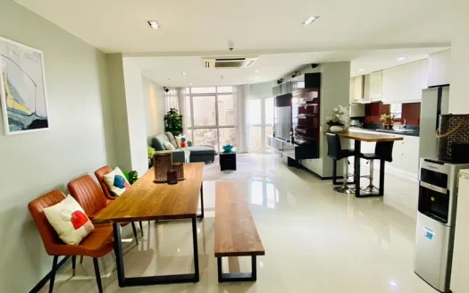 For sale 2 bedrooms condo in Khlong Toei, Bangkok