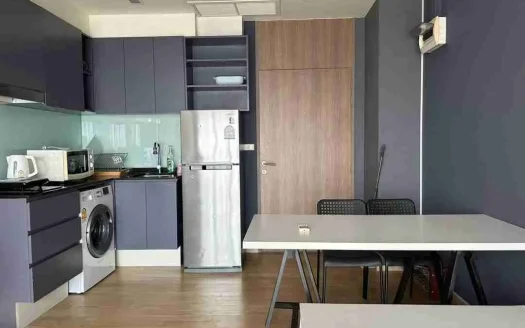 High-Floor Modern 1-Bedroom at Noble Reveal, Ekkamai