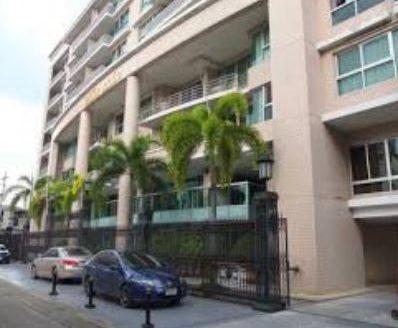 Navin Court