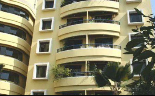 Varasupha Executive Place Phaholyothin 1