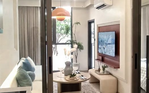 Modern 1BR High Floor Condo at Reference Ekkamai