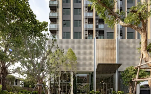 Life Sukhumvit 62
