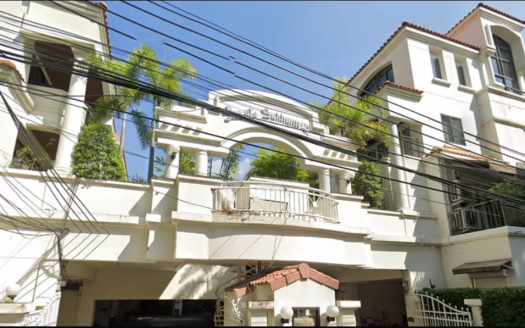 Private Sukhumvit