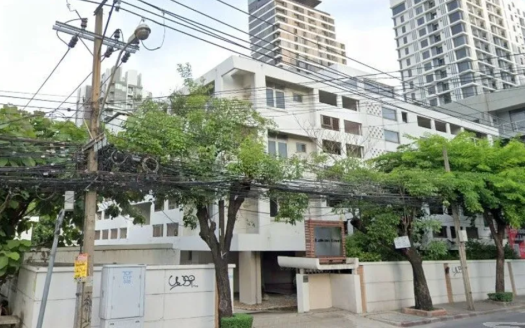 Lalivan Court