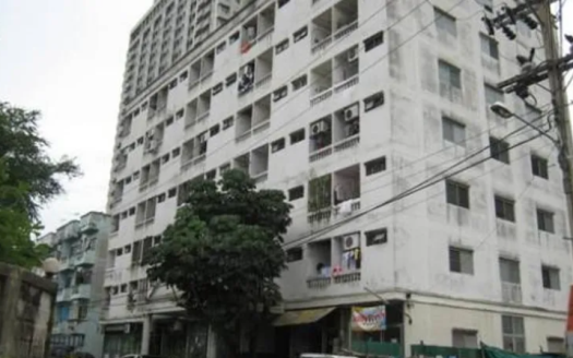 Prom Condominium
